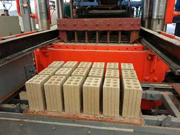 靜壓空心磚機(jī)