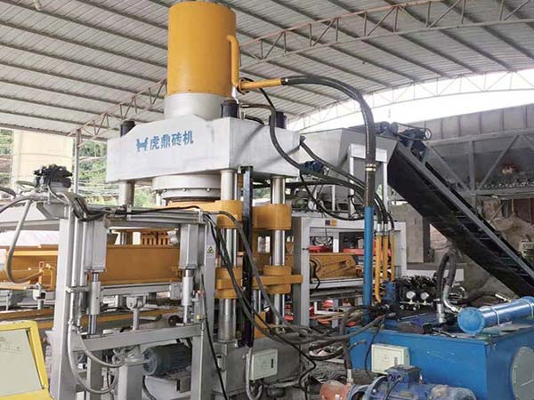 砂基透水磚機(jī) 全自動(dòng)透水磚設(shè)備