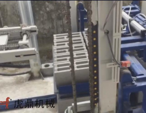 空心磚碼垛機(jī)視頻 水泥磚碼磚機(jī) 全自動(dòng)空心磚碼垛機(jī)